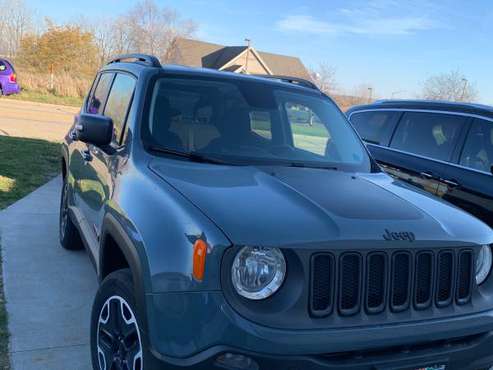 2016 Jeep Renegade Trailhawk Sports Utility 4D - cars & trucks - by... for sale in Appleton, WI