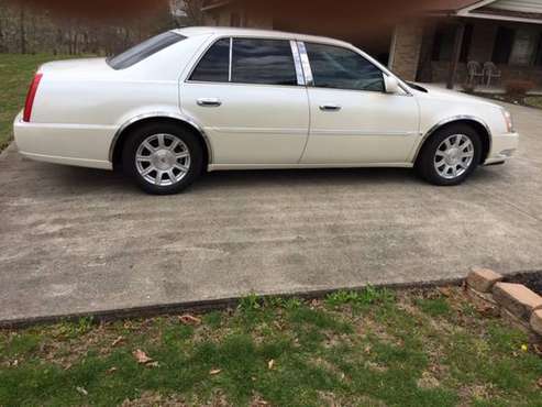 08 CADILLAC DTS GREAT COND - cars & trucks - by owner - vehicle... for sale in Morehead, KY