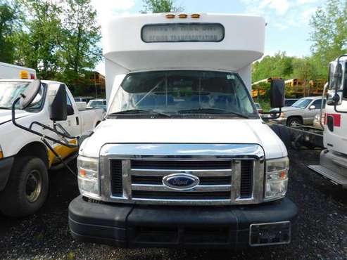 2008 Ford Shuttle Bus - - by dealer - vehicle for sale in Upper Marlboro, District Of Columbia
