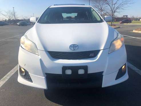 2009 toyota matrix sport 5 speed - cars & trucks - by owner -... for sale in Chicago, IL