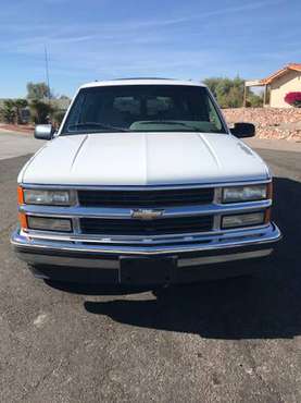 1995 Chevy Suburban SL 1500 - cars & trucks - by owner - vehicle... for sale in Lake Havasu City, AZ