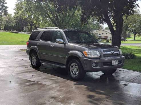 2007 Toyota Sequoia Limited for sale in Windsor, WI