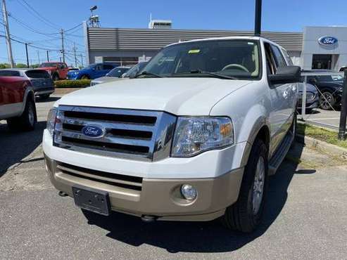 2013 Ford Expedition XLT SUV - - by dealer - vehicle for sale in Patchogue, NY