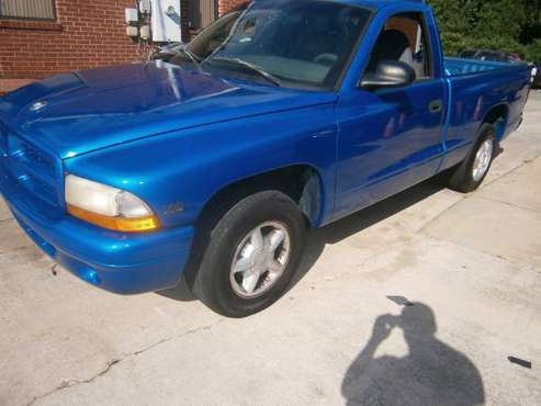 1999 dodge dakota slt v6 2wd (180K)runs&drives mechanic special$$ -... for sale in Riverdale, GA