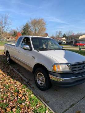 2000 Ford F150 XLT Triton V8 - cars & trucks - by owner - vehicle... for sale in Jenison, MI