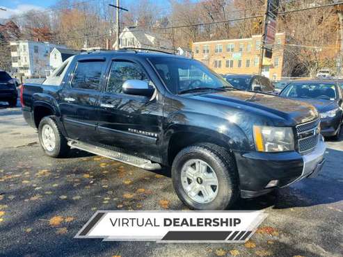 OMG--2008 Chevrolet Avalanche LTZ (Z71)--leather roof, dvd,... for sale in Haverhill, MA