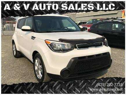 ☆¸¸.•* 2015 KIA SOUL + 4dr Crossover * 62100 miles *•.¸¸☆ - cars &... for sale in Marysville, WA