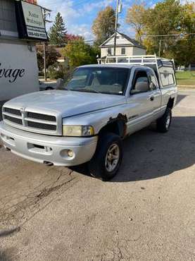 2001 Dodge Ram - cars & trucks - by dealer - vehicle automotive sale for sale in Mount Clemens, MI