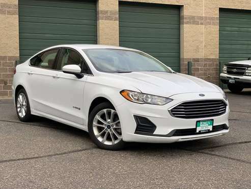 2019 Ford Fusion Hybrid 🔥ONLY 29K MILES!🔥 - cars & trucks - by... for sale in Saint Paul, MN
