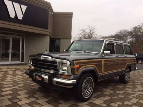 1989 Jeep Grand Wagoneer for sale in Milford, OH