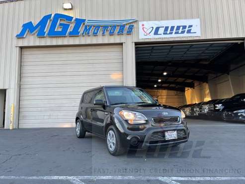 2013 Kia Soul 5dr Wgn Auto Base with Front wheel drive - cars & for sale in Sacramento , CA