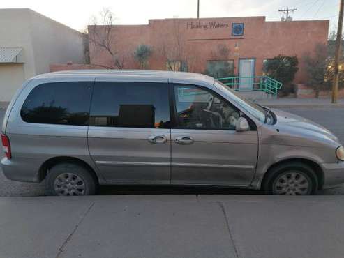 2004 Kia Sedona - cars & trucks - by owner - vehicle automotive sale for sale in Williamsburg, NM