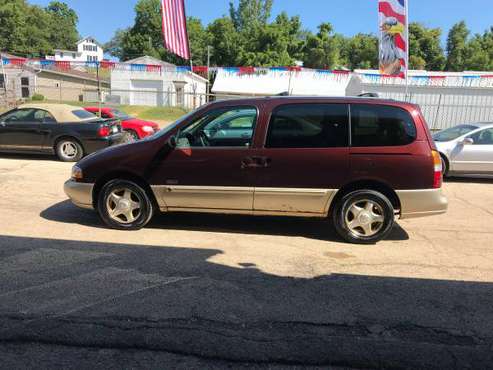 2000 Mercury Villager Estate Van LIKE NEW TIRES, ICE COLD AIR!!! for sale in Clinton, IA