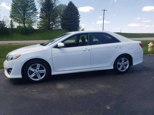 2013 TOYOTA CAMRY SE LOADED GAS SAVER! - - by dealer for sale in Kewanee, IL