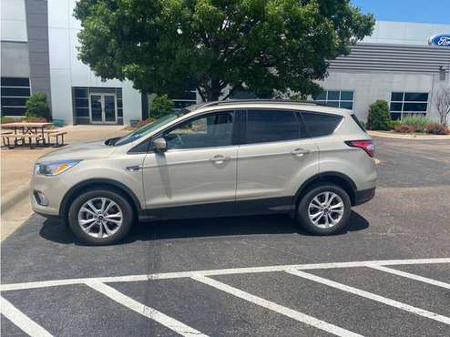 2018 Ford Escape SE - - by dealer - vehicle automotive for sale in Mc Gregor, TX