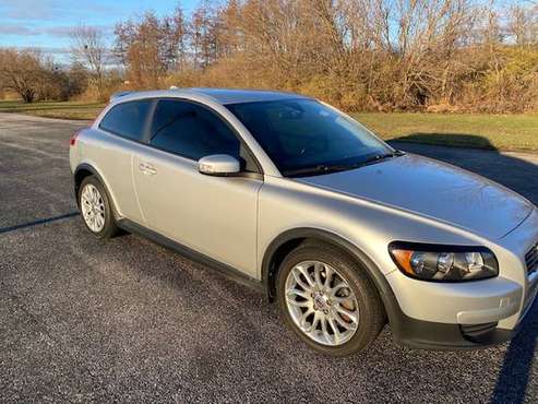 2009 VOLVO C-30 - cars & trucks - by owner - vehicle automotive sale for sale in Indianapolis, IN