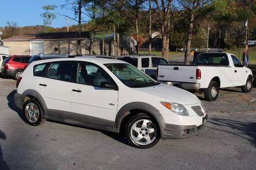 2007 Pontiac Vibe Base 4dr Wagon - - by dealer for sale in Johnson City, TN