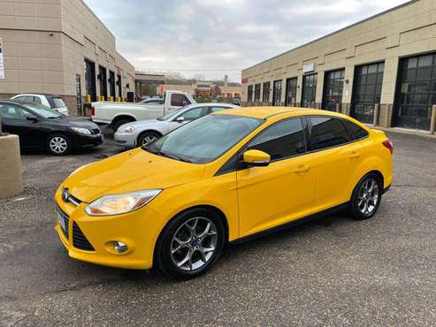 2014 Ford Focus SE 125XXX - - by dealer - vehicle for sale in Saint Paul, MN