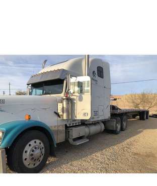 2001 Freightliner Classic for sale in Laredo, TX
