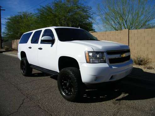 2011 Chevy Suburban 2500 LT, RUST FREE 4x4, Carfax, 1 OWNER,... for sale in Phoenix, AZ