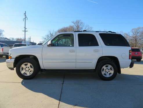 2004 Chevrolet Tahoe 1500 4WD Sunroof, Heated Seats, DVD - cars &... for sale in Waterloo, IA