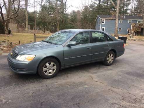 03 TOYOTA AVALON XL- LEATHER for sale in Millis, MA