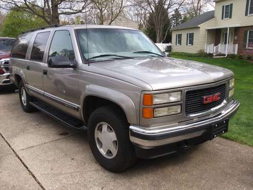 99 GMC Suburban SLT 4wd - Just up from Florida ! for sale in Hudson, OH