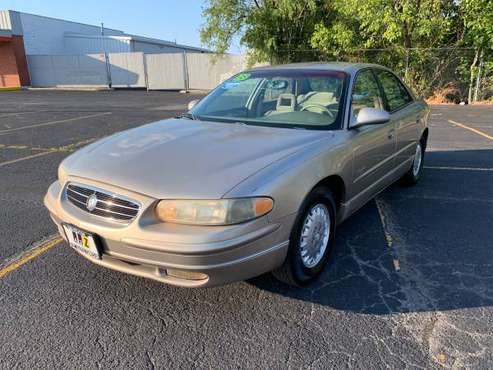 1998 BUICK REGAL LS LOW MILES AS DUE TO YEAR CLEAN CARFAX NO ACCIDENT for sale in Winchester, VA