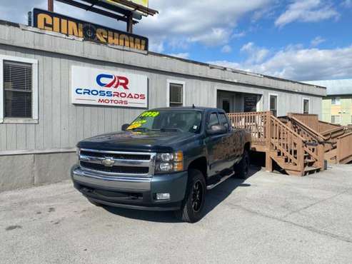 2007 CHEVROLET SILVERADO 1500 4WD EXT CAB 134 0 LT W/1LT Text Offers for sale in Knoxville, TN