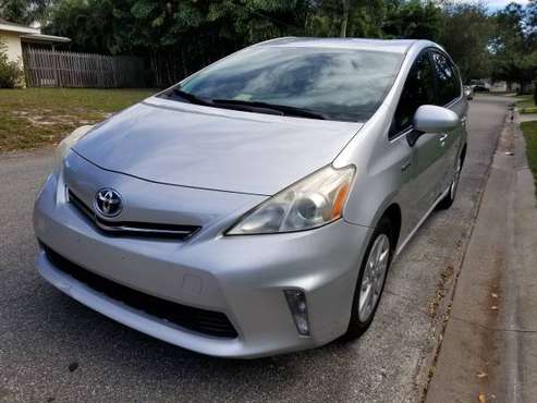 2012 Toyota Prius V - cars & trucks - by owner - vehicle automotive... for sale in SAINT PETERSBURG, FL
