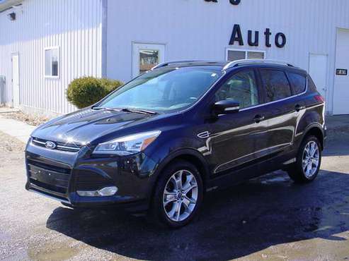 Sharp 2014 Ford Escape Titanium - Parallel Parks itself! for sale in Junction City, WI, WI