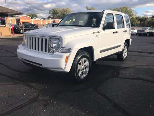 2012 Jeep Liberty 4X4-ONE OWNER! WELL MAINTAINED!! MUST SEE! for sale in Comstock Park, MI