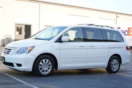 2010 Honda Odyssey EX-L - LEATHER/MOONROOF/LOW MILES! - cars & for sale in Beaverton, WA