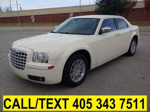 2010 CHRYSLER 300 TOURING LOW MILES! 1 OWNER! CLEAN CARFAX! MUST... for sale in Norman, TX