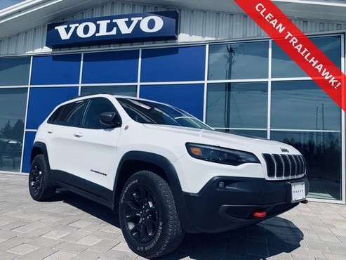 2019 Jeep Cherokee 4x4 4WD Trailhawk SUV - - by dealer for sale in Bend, OR