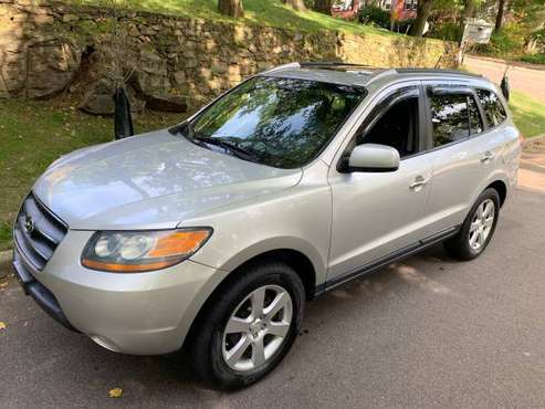 2008 HYUNDAI SANTA FE LIMITED SUV AWD (4X4), FULLY LOADED, NO ACCIDENT for sale in Bridgeport, NY