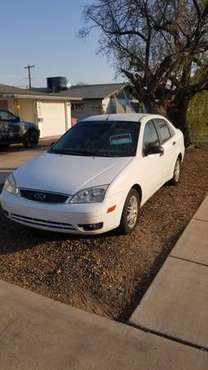 2005 Ford Focus ZX4 - cars & trucks - by owner - vehicle automotive... for sale in Scottsdale, AZ