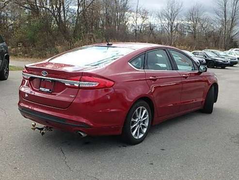 2017 Ford Fusion SE - cars & trucks - by dealer - vehicle automotive... for sale in Flushing, MI