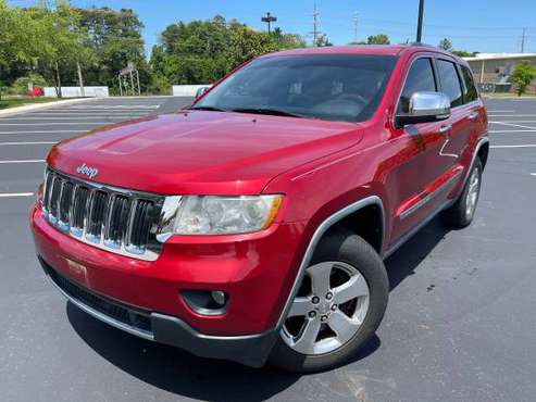 Jeep Grand Cherokee Ltd 2011 awd for sale in Knoxville, TN