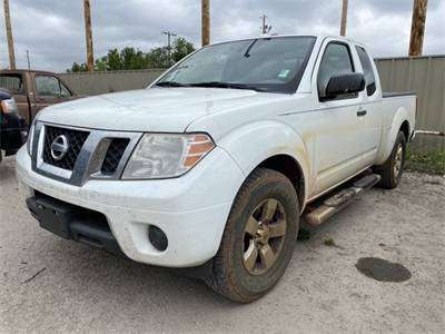 2013 NISSAN FRONTIER SV - - by dealer - vehicle for sale in NORMAN, AR