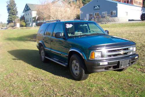 Super low Miles 1 owner 4x4 - cars & trucks - by dealer - vehicle... for sale in Harrison Idaho, MT