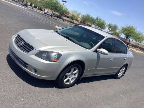 2005 NISSAN ALTIMA 2.5 - CLEAN - RUNS GREAT - COLD AIR - NEW TIRES -... for sale in Glendale, AZ