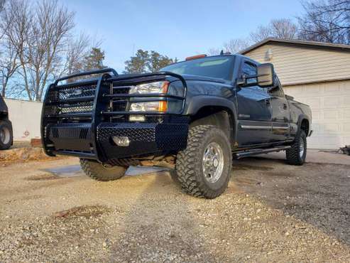 Nice and very Reliable chevy 2500 HD for sale in Belle Plaine, KS