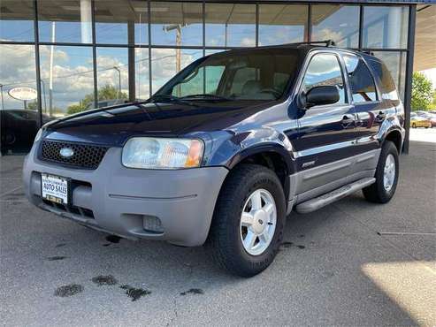 2002 Ford Escape XLS 4WD Manual - - by dealer for sale in Albany, OR