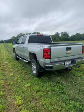 2019 Chevrolet Silverado - cars & trucks - by owner - vehicle... for sale in Greenleaf, WI