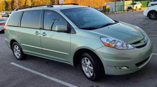 2007 Toyota Sienna XLE w/Leather - cars & trucks - by owner -... for sale in Knoxville, TN