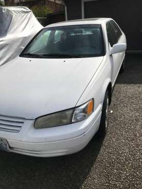1998 Toyota Camry for sale in PUYALLUP, WA