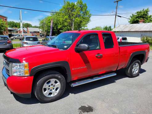 2008 Chevy Silverado Z71 Extended Cab FX4 LOW MILES 3 MONTH for sale in Front Royal, VA