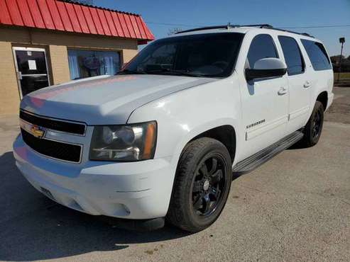 11 CHEVROLET SUBURBAN 1500 LT RWD - cars & trucks - by dealer -... for sale in Fort Worth, TX