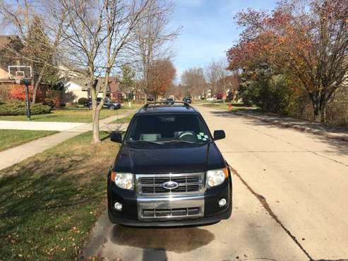 Ford Escape 2011 Limited - cars & trucks - by owner - vehicle... for sale in Novi, MI